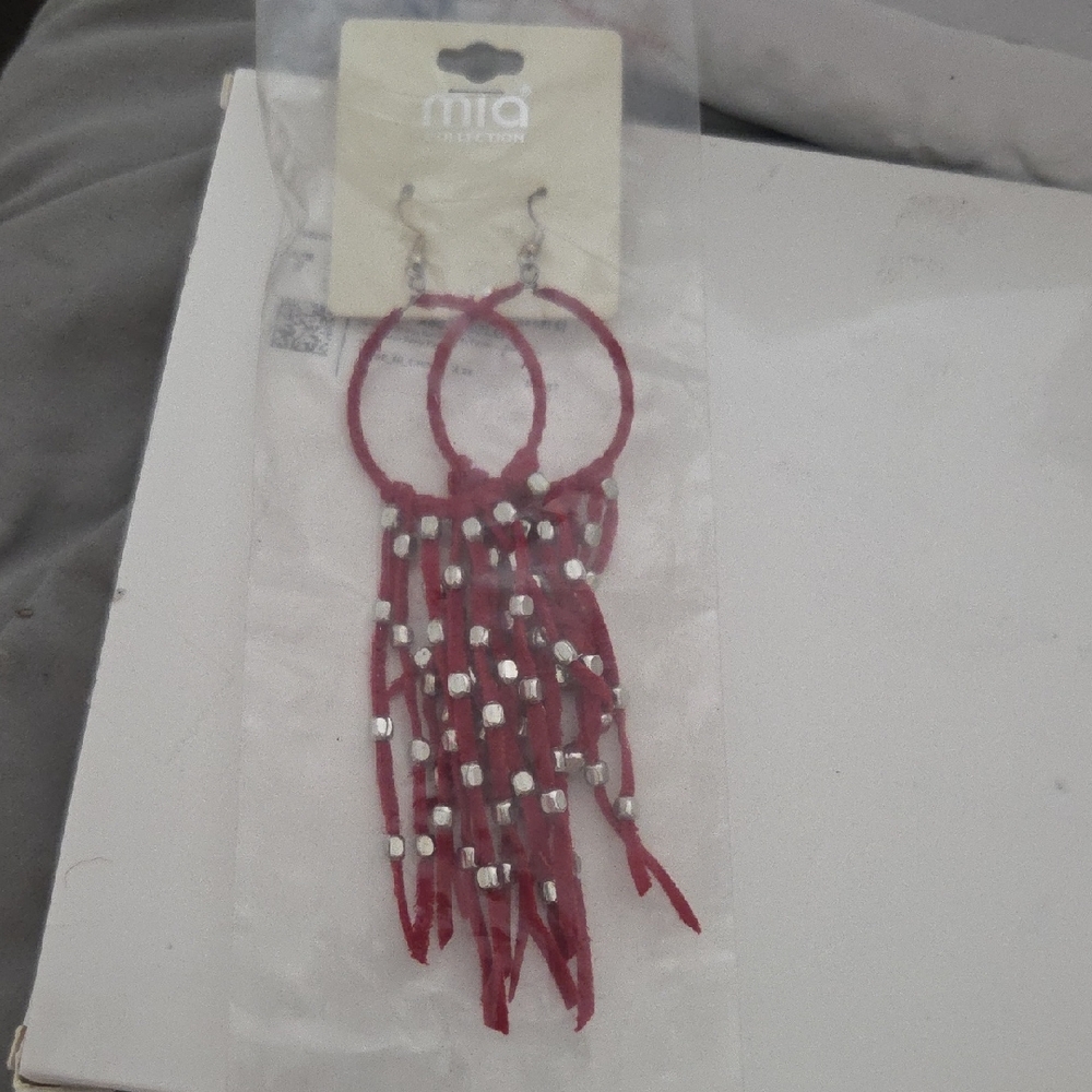 MISHA COLLECTION Scarlet Fringe Earrings